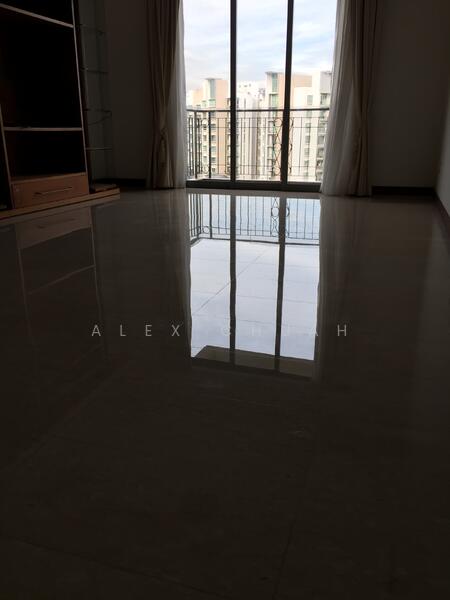 Just polished - marble floor like new!