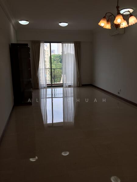 Spacious 4bedder - pristine condition!!