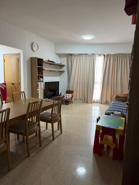 Seasons View, 5 Pemimpin Drive, 2 Bedrooms, 969 sqft, Condominium For Rent, by Lee Mei Ling, 8674059 - PropertyGuru.com.sg