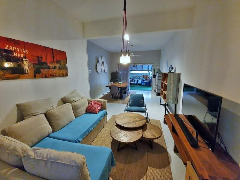 Dear Ms Yap, I w'ld like to thank you for the 4 amazing years here Very sad to move out! Tenant Jean, Shepherds Drive, Alexandra / Commonwealth, 3 Bedrooms, 1,860 sqft, Bungalow House For Rent, by HT Lee, 8842060 - PropertyGuru.com.sg