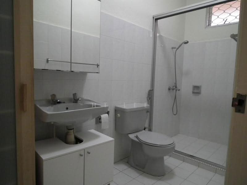 Dear Ms Yap, I w'ld like to thank you for the 4 amazing years here Very sad to move out! Tenant Jean, Shepherds Drive, Alexandra / Commonwealth, 3 Bedrooms, 1,860 sqft, Bungalow House For Rent, by HT Lee, 8842060 - A GEM of simple living all over again and ... - PropertyGuru.com.sg