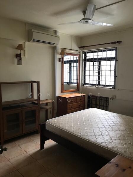 For Rent - 214 Jurong East Street 21