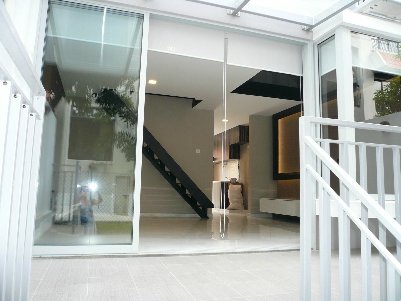 9 Seraya Lane, 9 Seraya Lane, 1 Bedroom, 850 sqft, Condominium For Rent, by Alan Liu, 8922987 - Patio-2 - PropertyGuru.com.sg