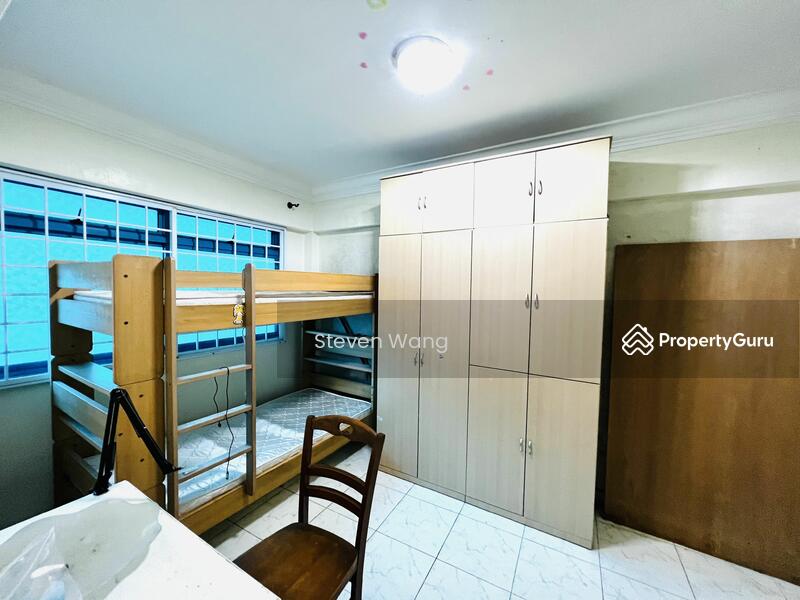 For Rent - Admiralty Drive