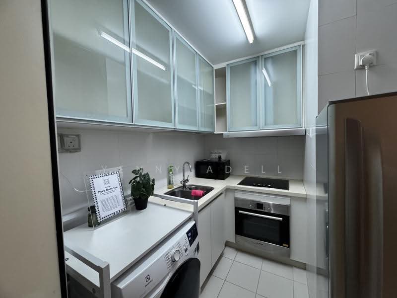 One Oxley Rise, 1 Oxley Rise, Orchard / River Valley, 2 Bedrooms, 721 sqft, Apartment For Rent, by Yenny Adell, 9029378 - Kitchen - PropertyGuru.com.sg