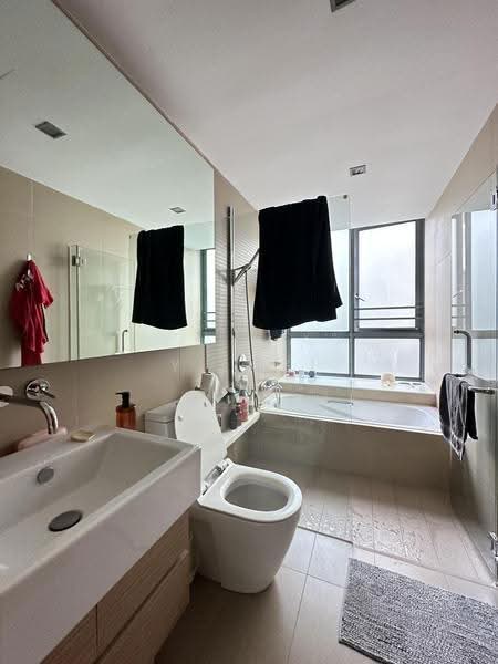 The Sixth Avenue Residences, 168 Sixth Avenue, Tanglin / Holland / Bukit Timah, 2 Bedrooms, 1,302 sqft, Condominium For Rent, by Yi Mei, 9170996 - Bathroom - PropertyGuru.com.sg