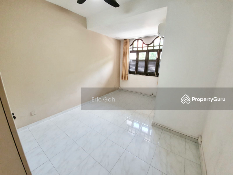 Tembeling Centre, 252 Tembeling Road, 4 Bedrooms, 2,040 sqft, Apartment For Rent, by Eric Goh, 9220212 - PropertyGuru.com.sg