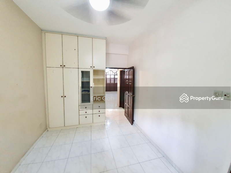 Tembeling Centre, 252 Tembeling Road, 4 Bedrooms, 2,040 sqft, Apartment For Rent, by Eric Goh, 9220212 - PropertyGuru.com.sg