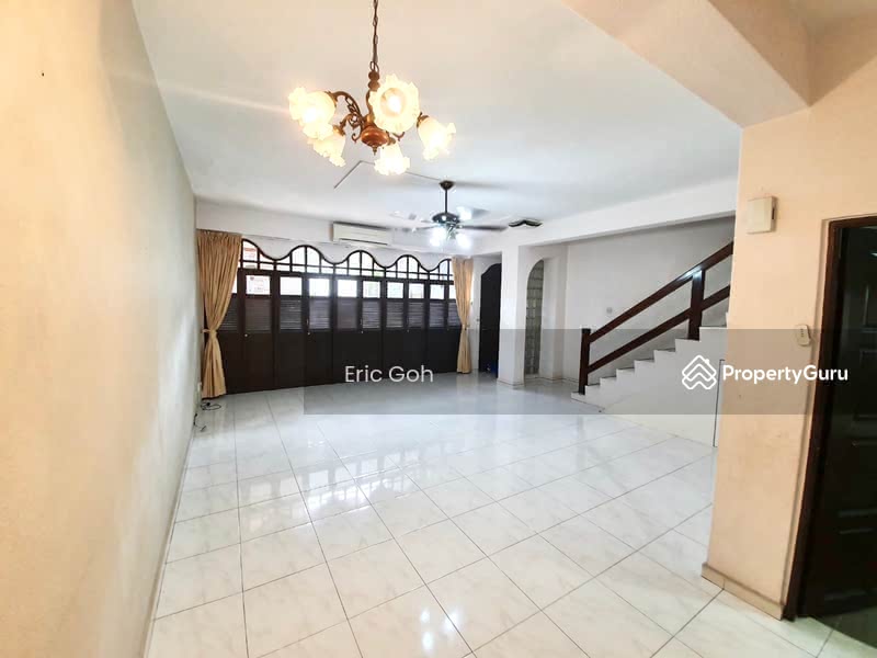 Tembeling Centre, 252 Tembeling Road, 4 Bedrooms, 2,040 sqft, Apartment For Rent, by Eric Goh, 9220212 - PropertyGuru.com.sg