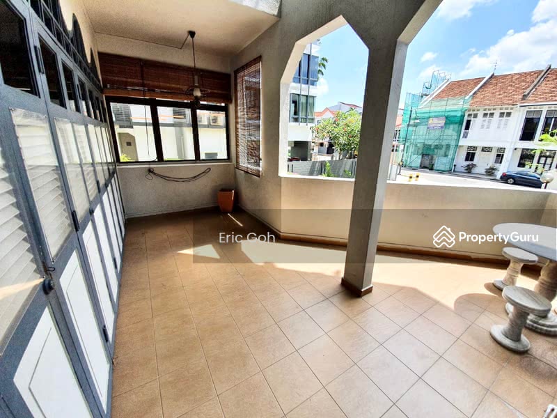 Tembeling Centre, 252 Tembeling Road, 4 Bedrooms, 2,040 sqft, Apartment For Rent, by Eric Goh, 9220212 - PropertyGuru.com.sg