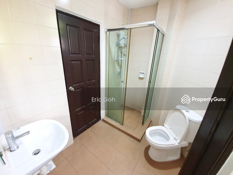 Tembeling Centre, 252 Tembeling Road, 4 Bedrooms, 2,040 sqft, Apartment For Rent, by Eric Goh, 9220212 - PropertyGuru.com.sg