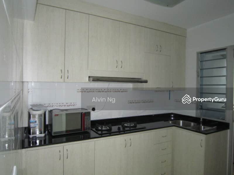 210C Compassvale Lane, Compassvale Lane, Hougang / Punggol / Sengkang, 2 Bedrooms, 678 sqft, HDB Flat For Rent, by Alvin Ng, 9599122 - KITCHEN - PropertyGuru.com.sg