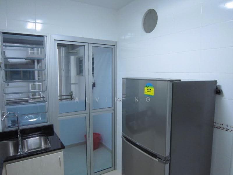 210C Compassvale Lane, Compassvale Lane, Hougang / Punggol / Sengkang, 2 Bedrooms, 678 sqft, HDB Flat For Rent, by Alvin Ng, 9599122 - FRIDGE - PropertyGuru.com.sg