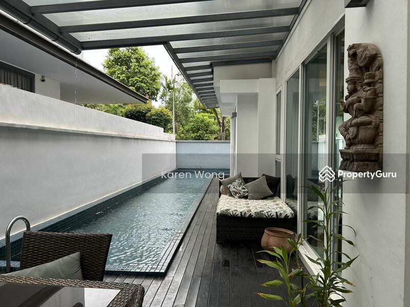 For Rent - Charming semi-detached house with pool!