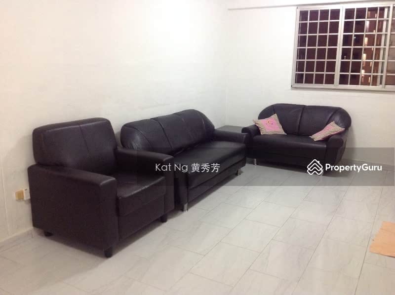 Spacious Hall with Additional Dining Area