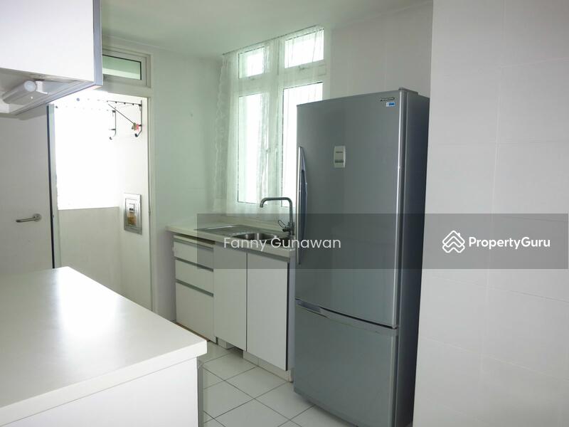 Kitchen with Yard area