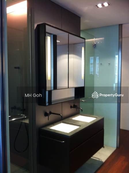 Master Bedroom Toilet