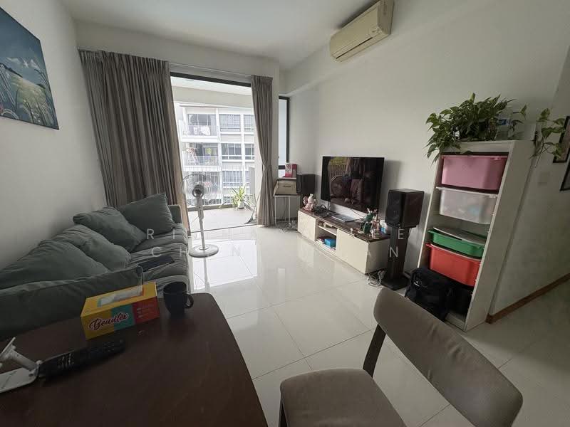 Residences Botanique, 32 Yio Chu Kang Road, Hougang / Punggol / Sengkang, 2 Bedrooms, 883 sqft, Condominium For Rent, by Richard Lee Cheng Guan, 9833515 - Living Room - PropertyGuru.com.sg