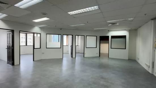 Chinatown Point, 133 New Bridge Road, 1,055 sqft, Office For Rent, by Steven Teo, 9990830 - CommercialGuru.com.sg
