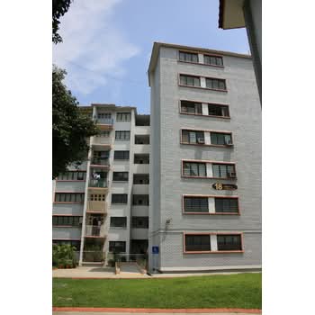 18 Dakota Crescent