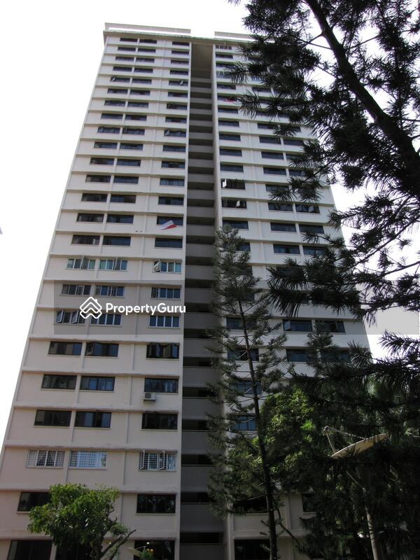 12 Dover Close East #0