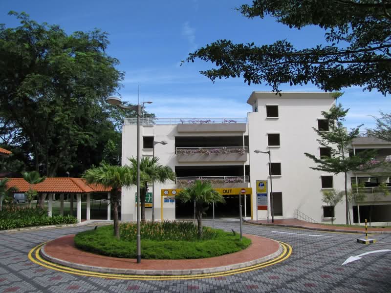 12 Dover Close East