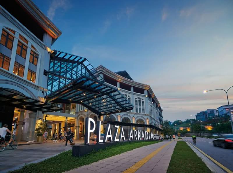 For Rent - Plaza Arkadia (Shops, Offices, Sohos)