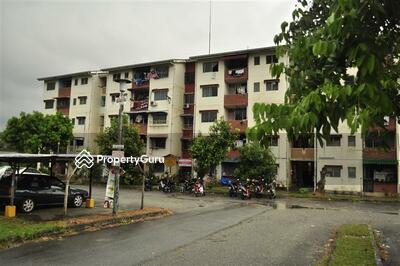 - Pangsapuri Jubli Perak