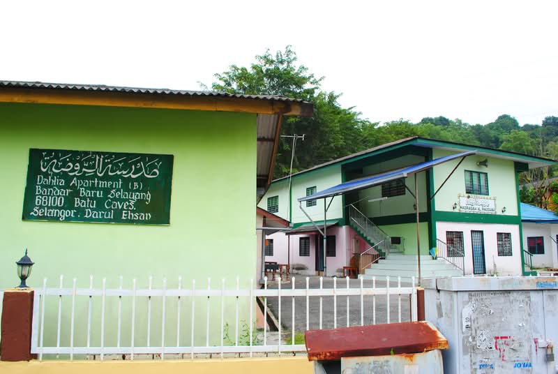 Flat for Rent at Apartment Dahlia B - KL Chin - PropertyGuru.com.my