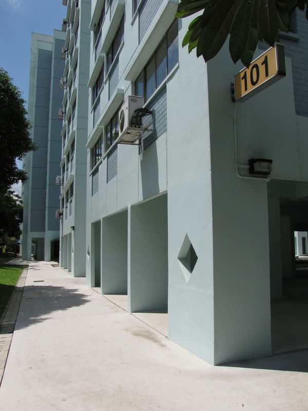 101 Gangsa Road