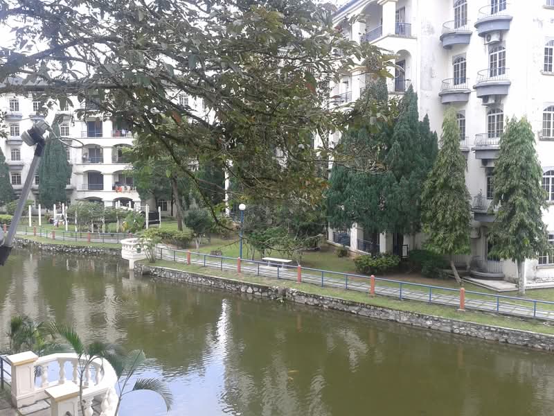 Pangsapuri untuk Dijual di Casa Venicia Apartment - Azrul Ismail - PropertyGuru.com.my