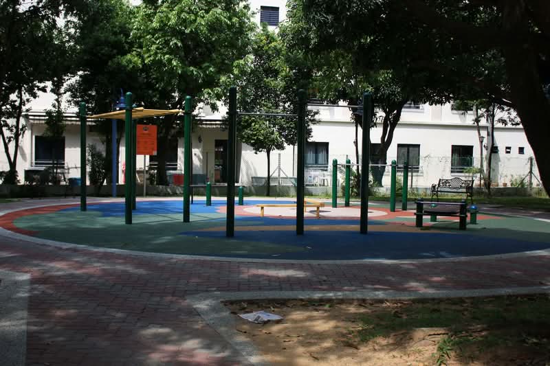 128 Geylang East Avenue 1