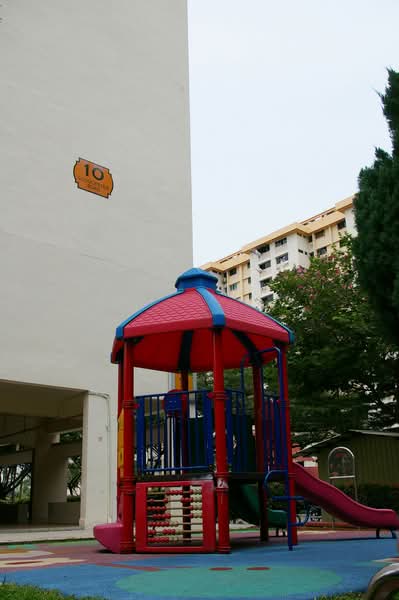 10 Gloucester Road, 10 Gloucester Road, 3 Bedrooms, 990 sqft, HDB Flat For Sale, by Cecilia Yeo, 500080415 - PropertyGuru.com.sg