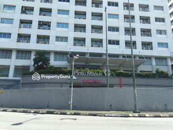 Menara Uncang Emas