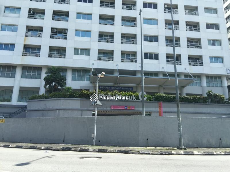 Menara Uncang Emas #0