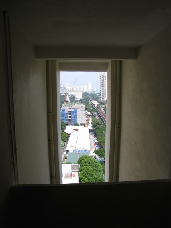 8 Holland Avenue