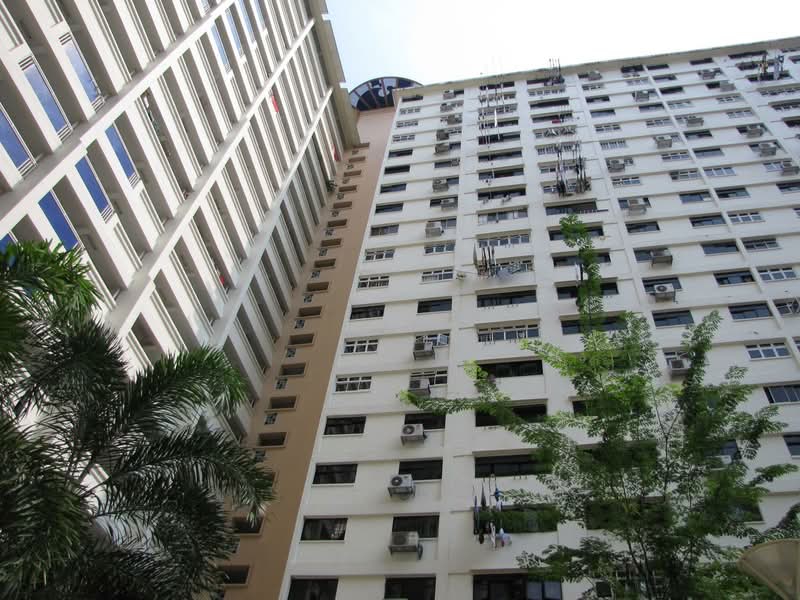 8 Holland Avenue