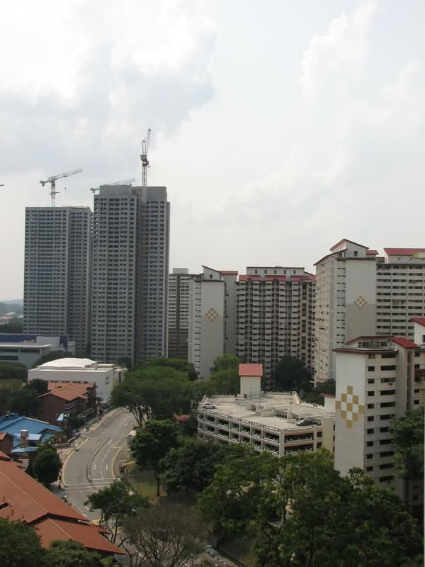 8 Holland Avenue