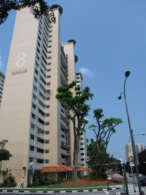8 Holland Avenue