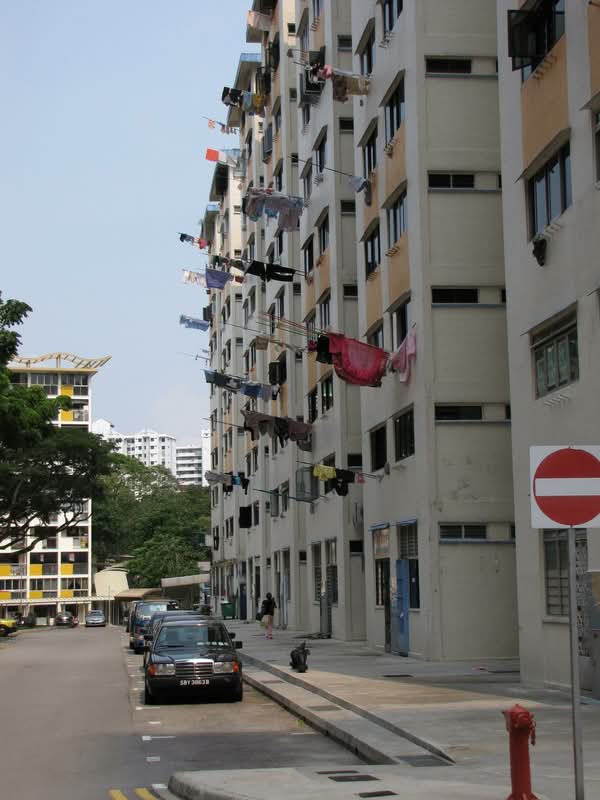 31 Holland Close