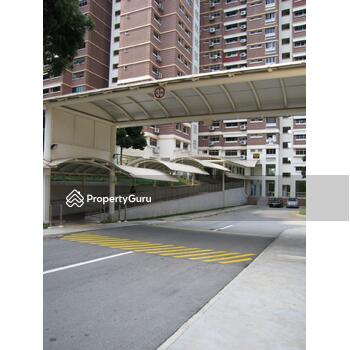 30A Holland Close