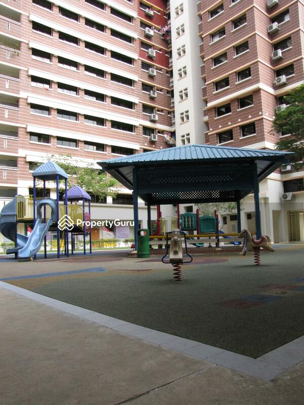 3A Holland Close #0