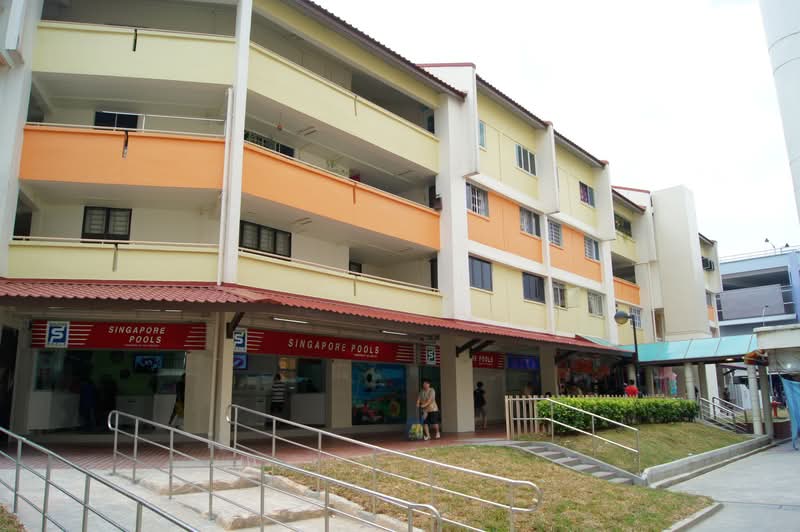 106 Hougang Avenue 1