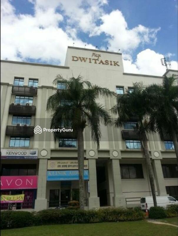 Plaza Dwitasik #0