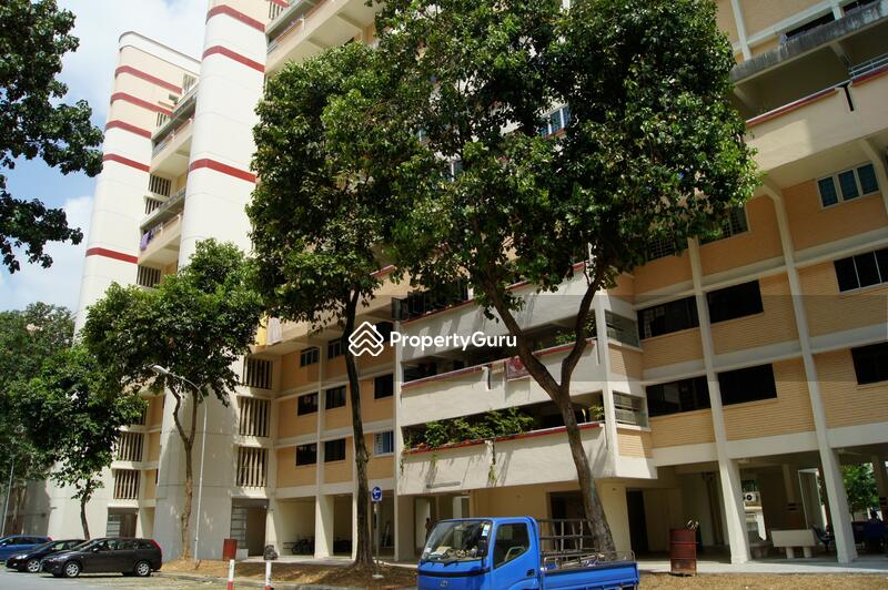 For Sale - 402 Hougang Avenue 10