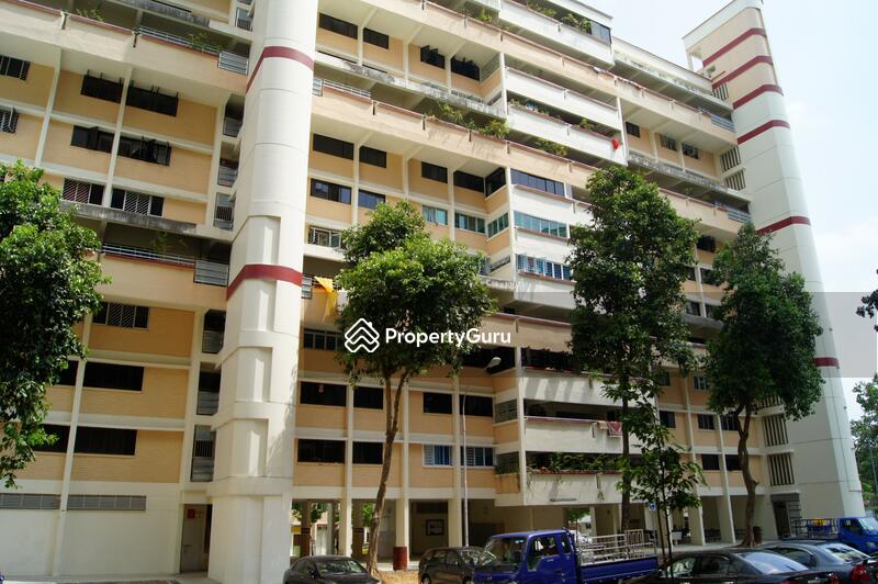 For Sale - 402 Hougang Avenue 10