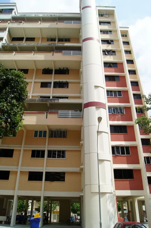 402 Hougang Avenue 10