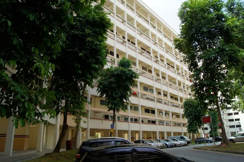 407 Hougang Avenue 10
