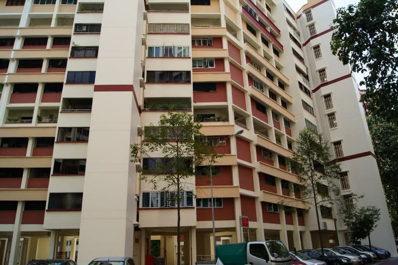408 Hougang Avenue 10