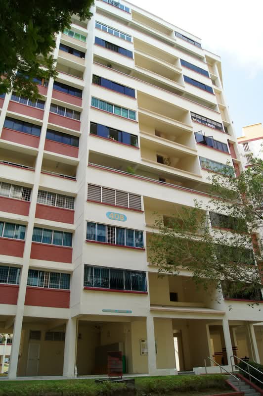 408 Hougang Avenue 10